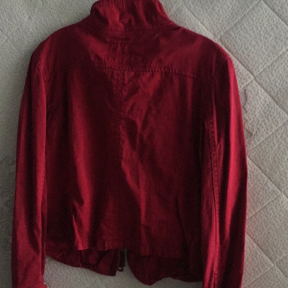 Red jacket - Picture 4 of 4